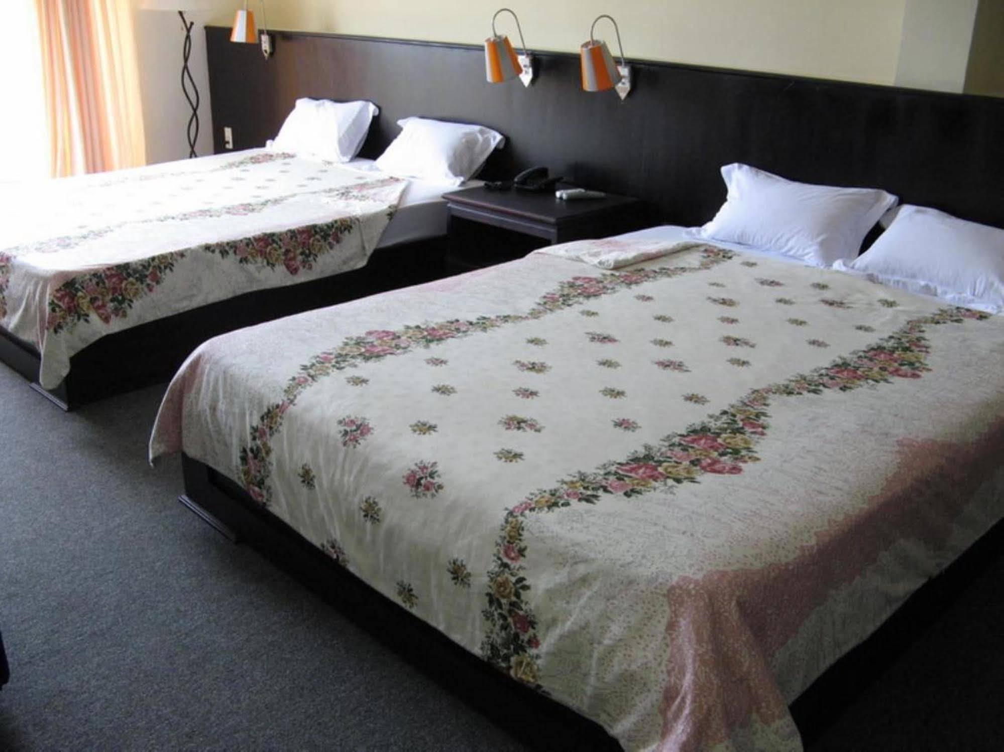 נה טראנג 7S Hotel Cuong Long מראה חיצוני תמונה